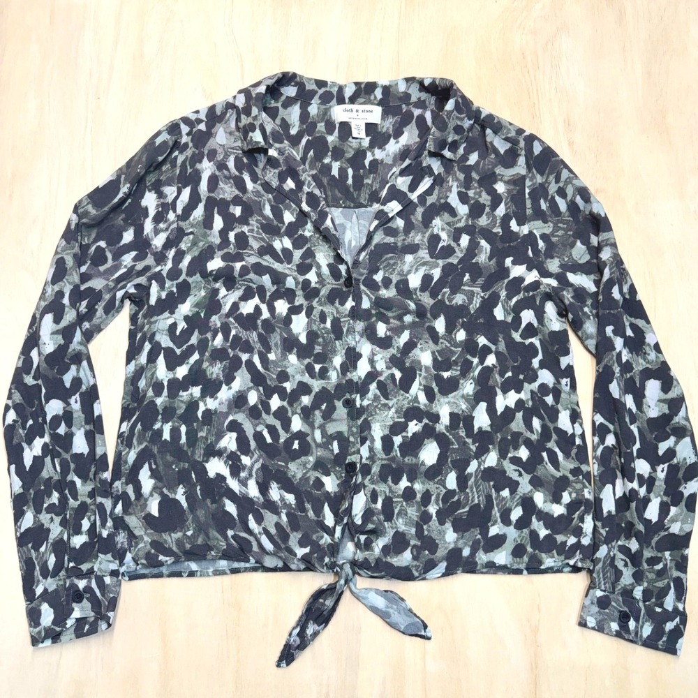 Anthropologie Cloth & Stone Shirt M Abstract Animal Print Tie Front Button Down - Picture 6 of 10